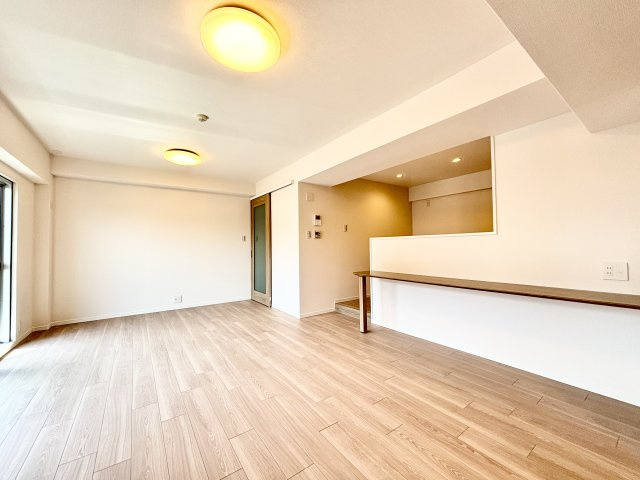 千里山田グリーンハイツ弐号棟の居間・リビング