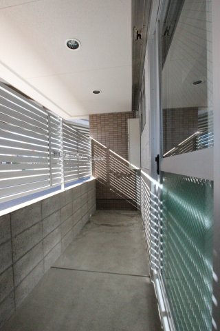 ラキャッスル小田井のバルコニー