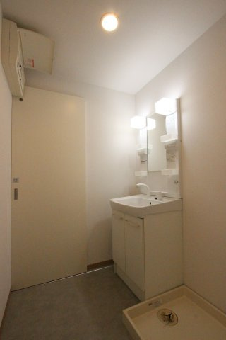 ラキャッスル小田井の洗面所