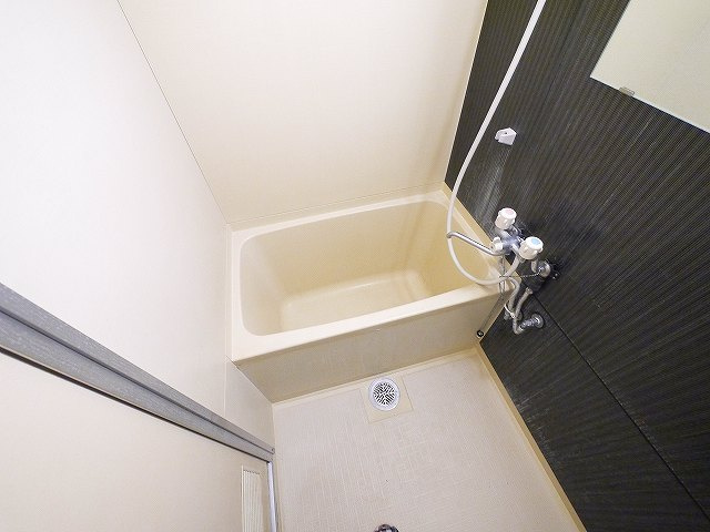 FLATSミナミキデラの浴室|日々の暮らしに欠かせないお風呂です