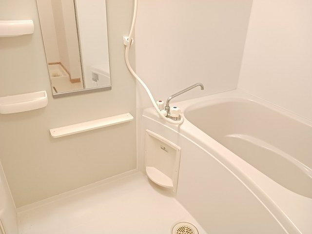 フローリアン・Ｆの浴室