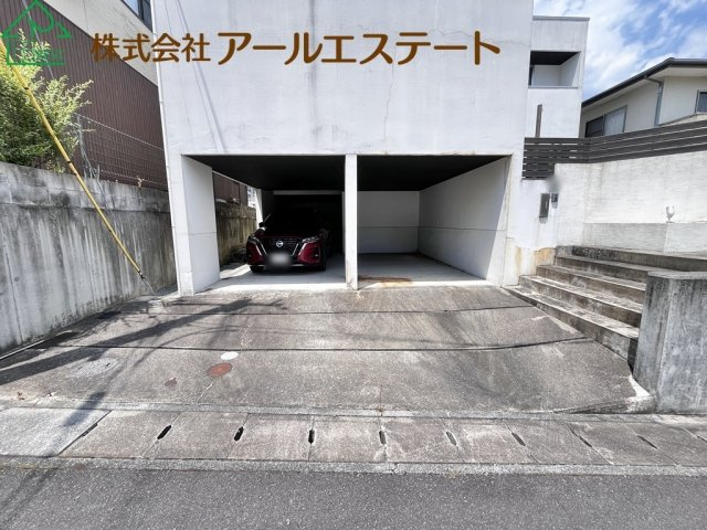 姫路市夢前町菅生澗　　　中古戸建の駐車場