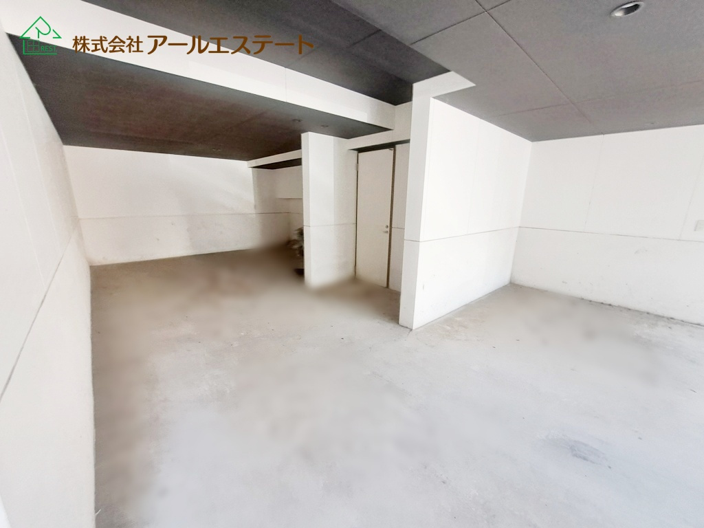 姫路市夢前町菅生澗　　　中古戸建の駐車場