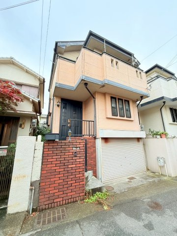 霞ヶ丘7丁目貸家の外観