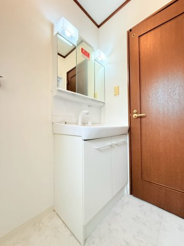 霞ヶ丘7丁目貸家の洗面所