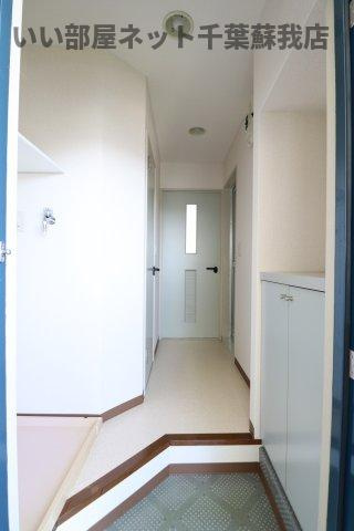 ハイムカメリアの玄関|明るい玄関です