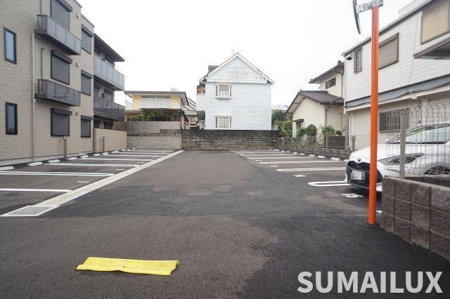 熊本市東区昭和町の賃貸マンションの駐車場