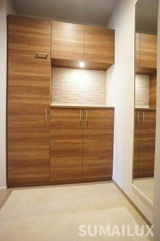 熊本市東区昭和町の賃貸マンションの玄関