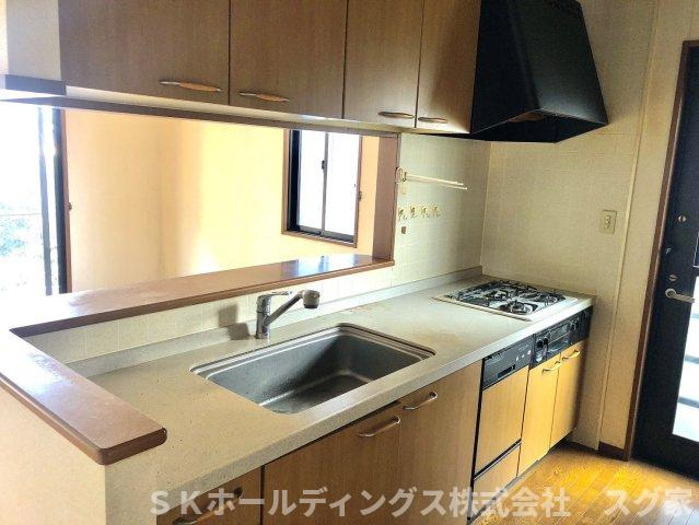 桜が丘１丁目中古住宅のキッチン