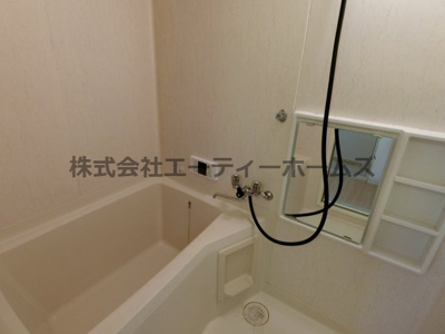 【浴室】 | アルカディアA棟 | きれいなお風呂です