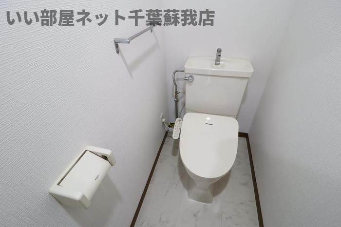 オーシャンビュー壱番館のトイレ|ゆったりとした空間のトイレです