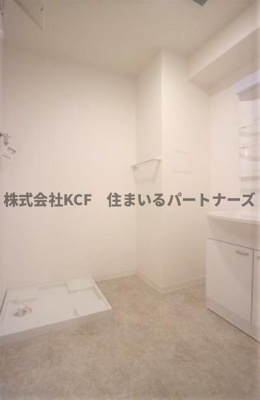 【独立洗面台】 | ロジュマンエスト | 使いやすい独立洗面台です