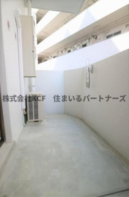 【バルコニー】 | ロジュマンエスト | お洗濯にも便利なバルコニー付き