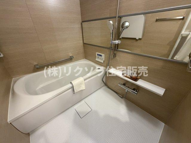 リバティパーク枚方B棟の浴室|浴室乾燥機付き
■物件内覧・資金計画相談・住宅ローン相談、リフォーム相談、お問合せ受付中■
※当日・翌日のご内覧、ご相談はお電話でのお問合せがスムーズです！