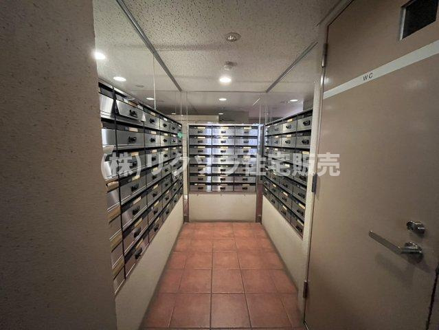 リバティパーク枚方B棟の設備|集合ポスト
■物件内覧・資金計画相談・住宅ローン相談、リフォーム相談、お問合せ受付中■
※当日・翌日のご内覧、ご相談はお電話でのお問合せがスムーズです！