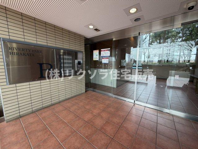 リバティパーク枚方B棟の防犯設備|オートロック付き
■物件内覧・資金計画相談・住宅ローン相談、リフォーム相談、お問合せ受付中■
※当日・翌日のご内覧、ご相談はお電話でのお問合せがスムーズです！