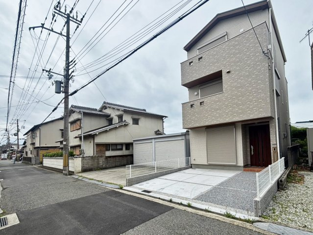 明石市二見町東二見　新築一戸建ての前面道路含む現地写真