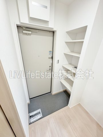 MELDIA小川の玄関