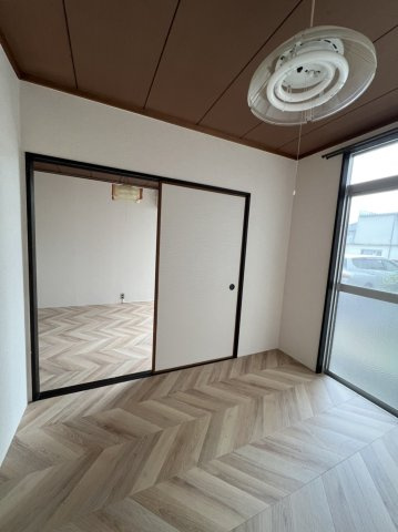 コーポ湯田の洋室