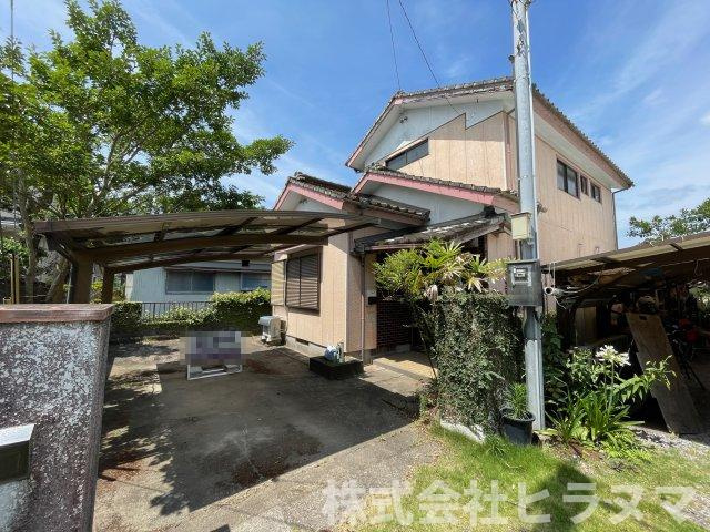 大塚町小原田の駐車場