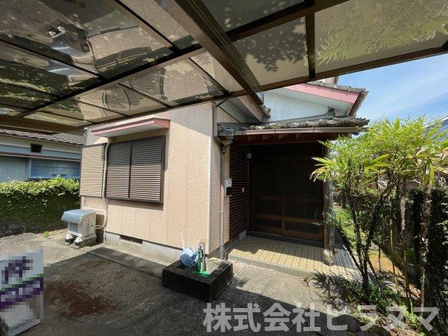 大塚町小原田の玄関