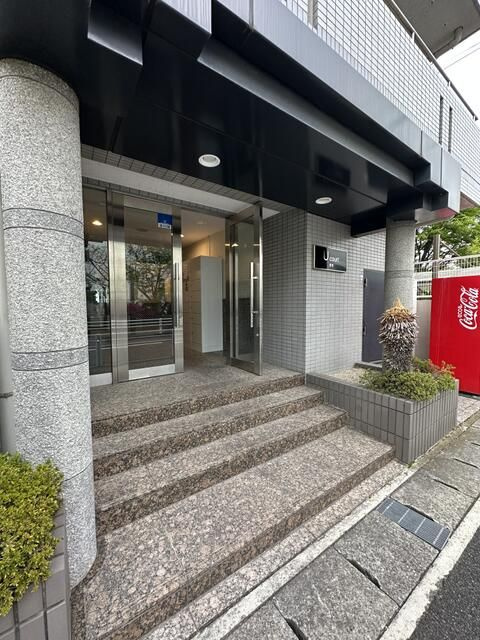 ユーコート浦安のエントランス|別のお部屋の写真です。
