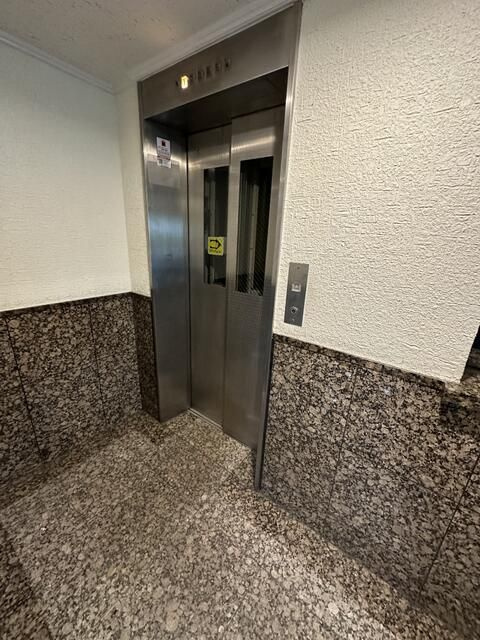 ユーコート浦安のその他共用部分|エレベーター付きです