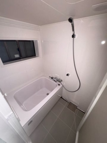 菊池アパートの浴室|落ち着いた空間のお風呂です