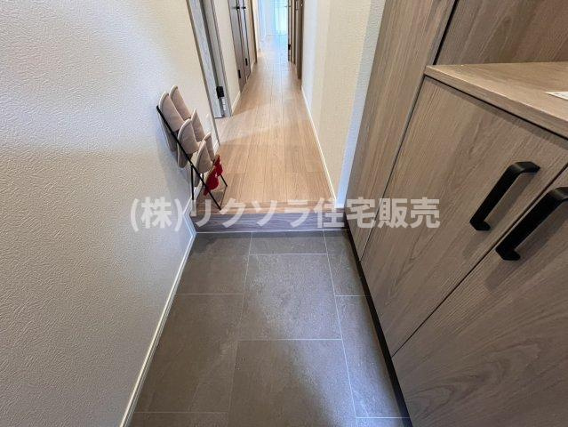 オークヒルズ香里四番館の内装|玄関内部
■物件内覧・資金計画相談・住宅ローン相談、リフォーム相談、お問合せ受付中■
※当日・翌日のご内覧、ご相談はお電話でのお問合せがスムーズです！