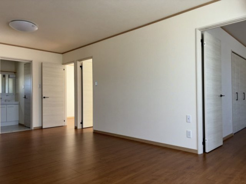 【居間・リビング】 | 北見市小泉６７５番３５　新築平屋建て