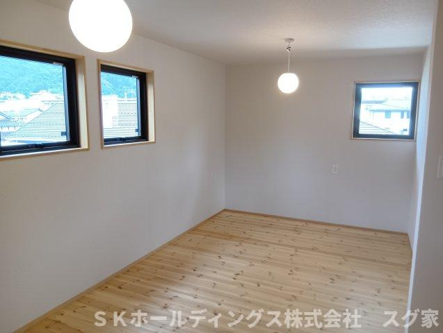 綾部市岡町新築住宅の洋室