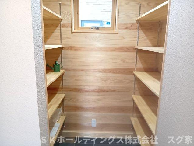 綾部市岡町新築住宅の玄関