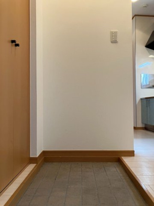 リーベ日吉の玄関