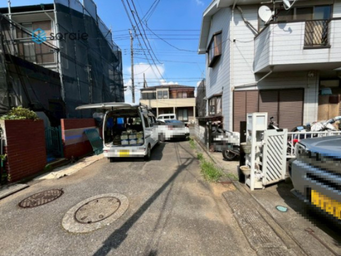 狭山市北入曽　中古戸建　３LDK＋カースペースの前面道路含む現地写真