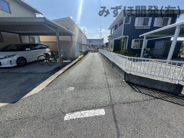 天童市北久野本5丁目4-19の前面道路含む現地写真