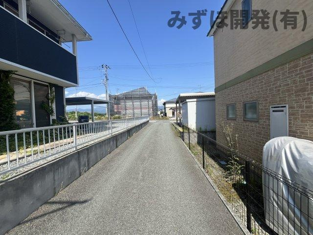 天童市北久野本5丁目4-19の前面道路含む現地写真