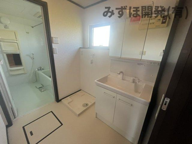 天童市北久野本5丁目4-19の洗面所