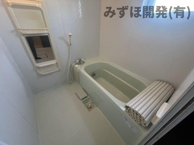 天童市北久野本5丁目4-19の浴室