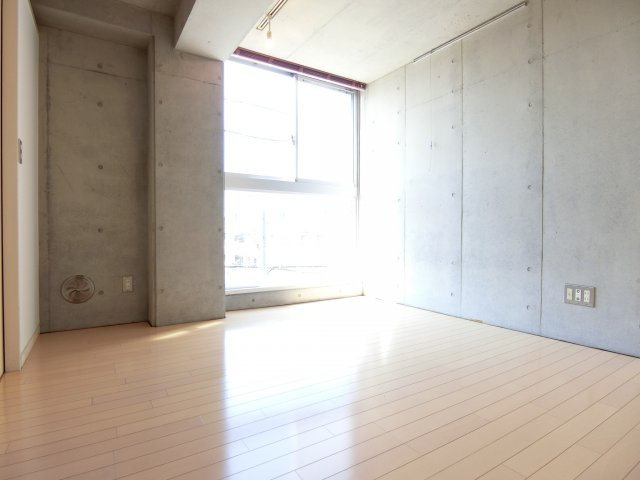 元住吉アートフラッツの洋室