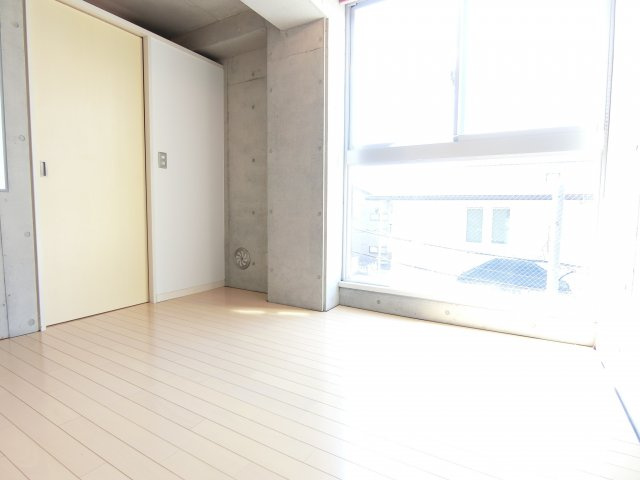 元住吉アートフラッツの洋室