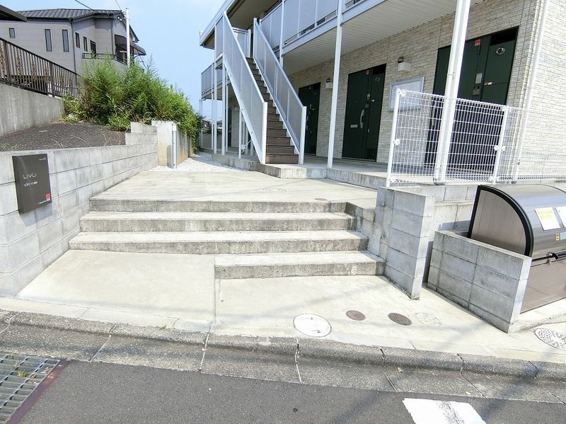 リブリ・TS湘南台のエントランス