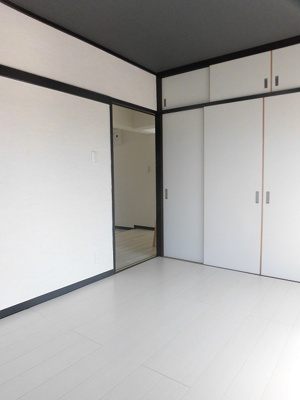 【洋室】 | エバーグリーン大輪