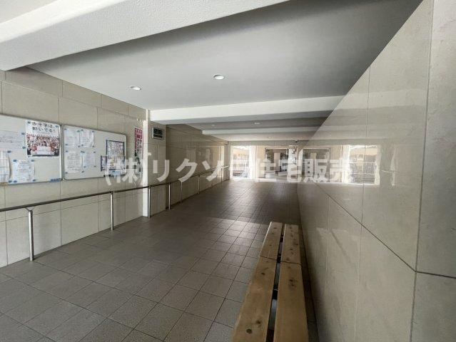 大和田ハイムB棟のエントランス|内部
■物件内覧・資金計画相談・住宅ローン相談、リフォーム相談、お問合せ受付中■
※当日・翌日のご内覧、ご相談はお電話でのお問合せがスムーズです！