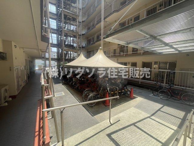 大和田ハイムB棟の駐輪場|■物件内覧・資金計画相談・住宅ローン相談、リフォーム相談、お問合せ受付中■
※当日・翌日のご内覧、ご相談はお電話でのお問合せがスムーズです！