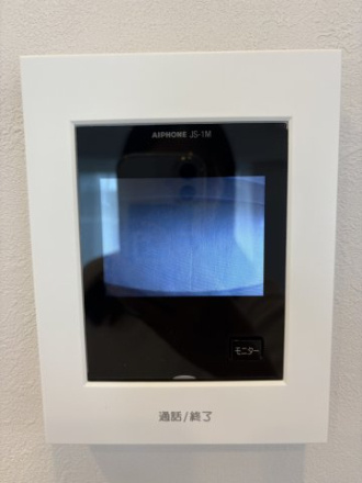 シャルマンコーポ高崎の防犯設備|モニター付きインターホンで防犯面も安心です