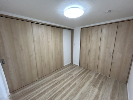 妙蓮寺コーポラスの洋室|コンパクトで使いやすい洋室です