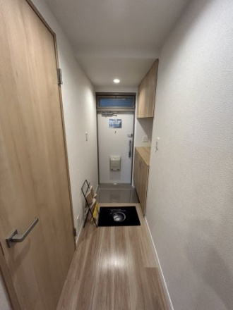 妙蓮寺コーポラスの玄関|明るい玄関です