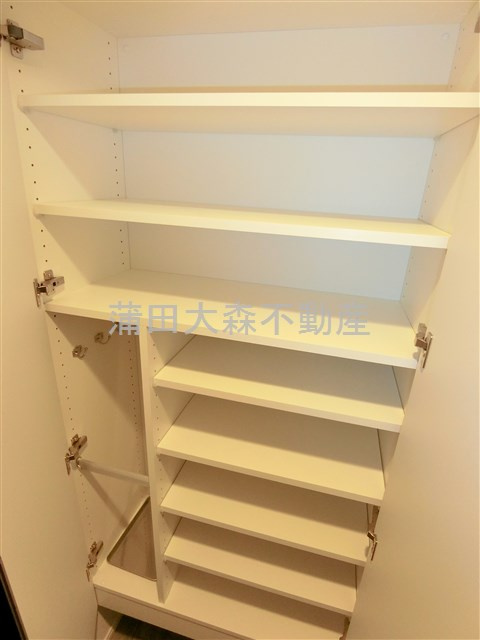 RJRプレシア大森北の設備|シューズボックス