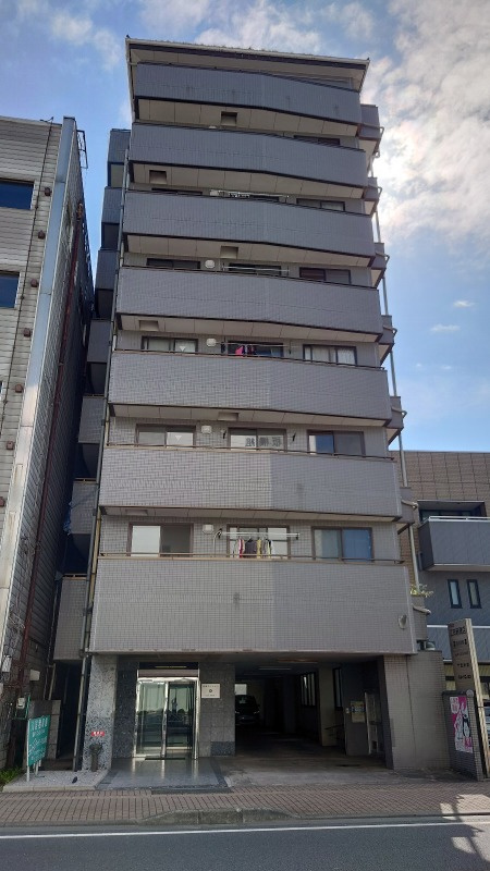 協栄マンションOYAMAの外観