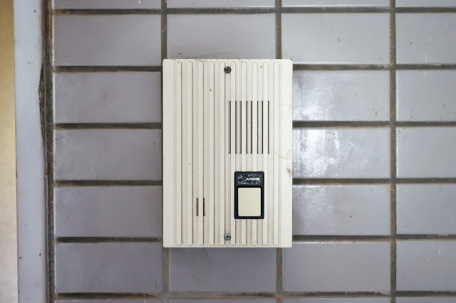 協栄マンションOYAMAのセキュリティ|玄関ドアホン